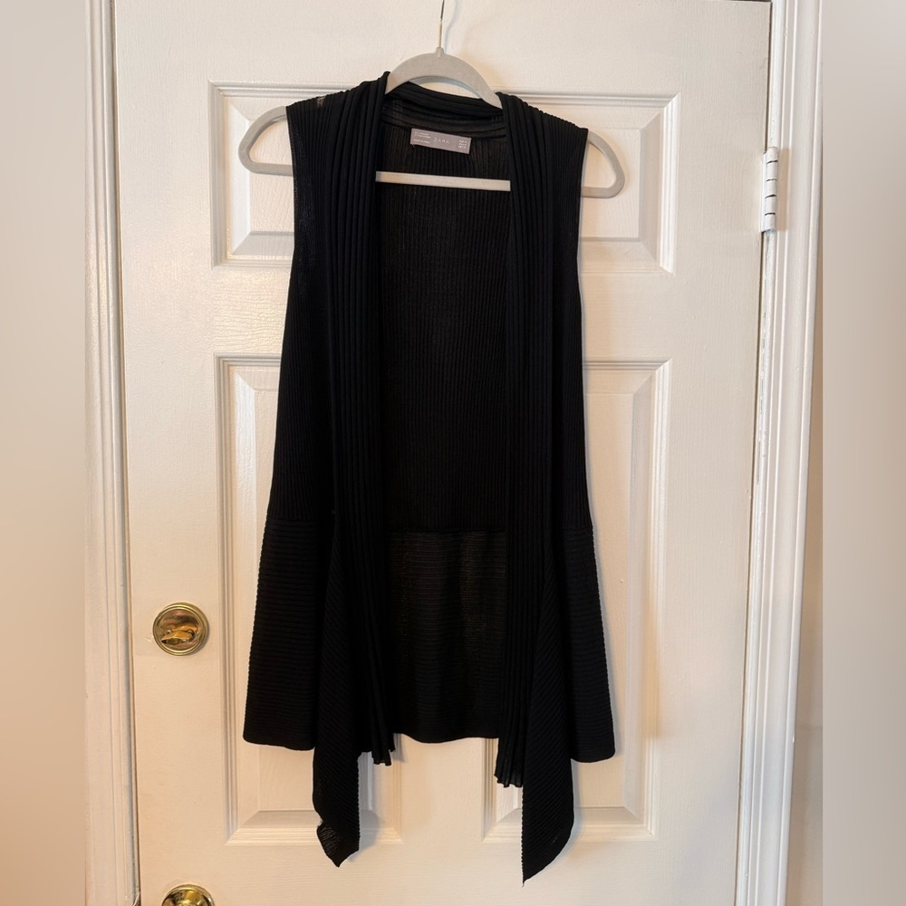 Zara Black Open-Front Sleeveless Cardigan